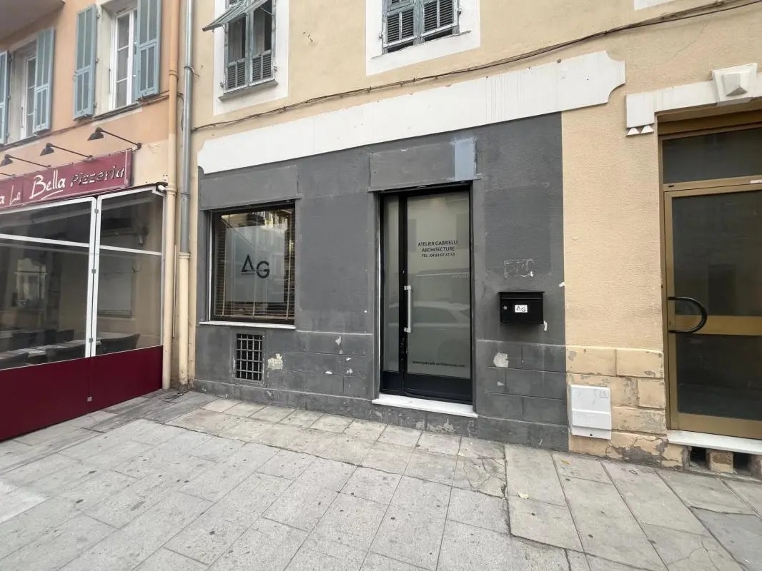 Local commercial dans Nice à louer Photo de l’immeuble– Image 1 sur 7