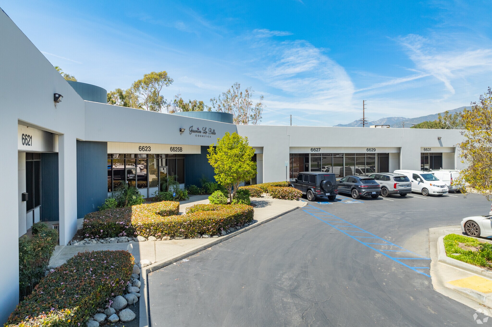 6621-6631 Calle Eva Miranda, Irwindale, CA à louer Photo principale– Image 1 sur 11