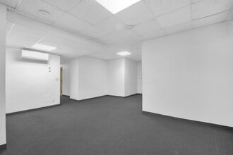 1494 Ocean Ave, Brooklyn, NY à louer Photo intérieure– Image 1 sur 12