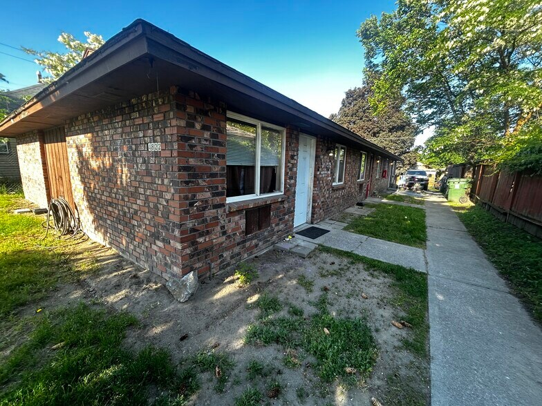 4822 N Lee St, Spokane, WA à vendre - Photo de l’immeuble – Image 2 sur 10