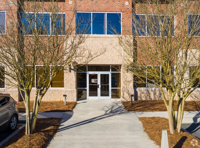 775 Addison Dr, Rock Hill, SC à louer - Photo de l’immeuble – Image 3 sur 11