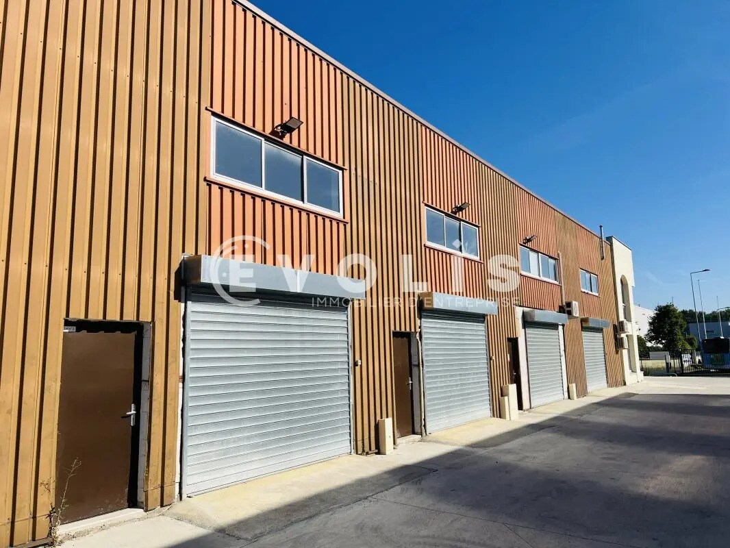 Bureau dans Roissy-en-Brie à louer Photo de l’immeuble– Image 1 sur 8