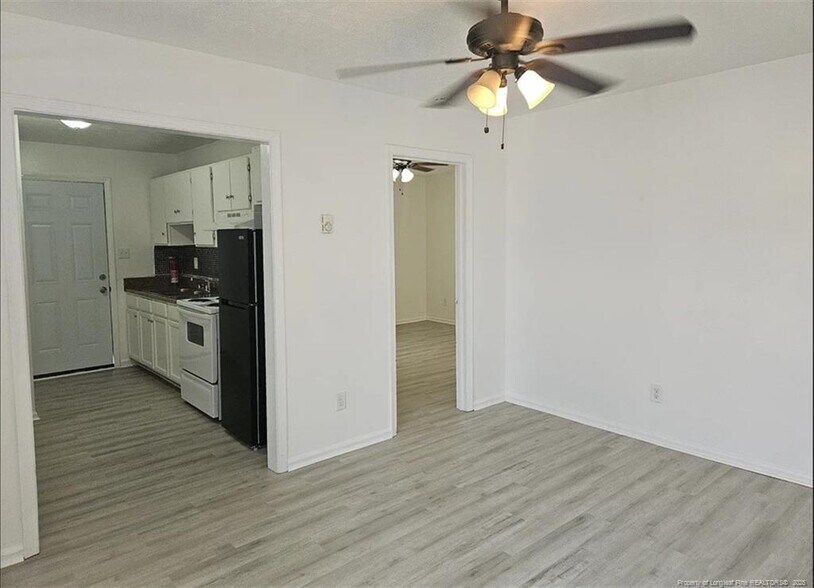 6429 Starbrook Dr, Fayetteville, NC à vendre - Photo intérieure – Image 3 sur 8