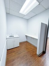 6430 Richmond Ave, Houston, TX à louer Photo de l’immeuble– Image 1 sur 3