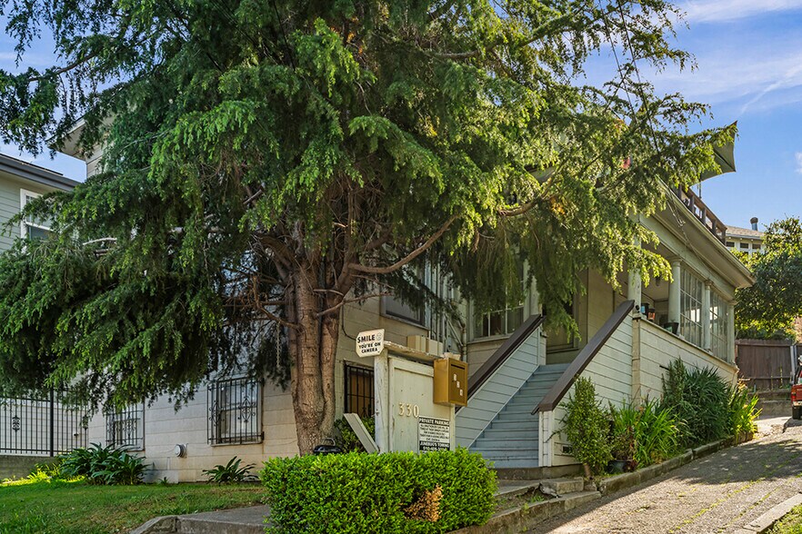 330 Athol Ave, Oakland, CA à vendre - Photo de l’immeuble – Image 2 sur 18