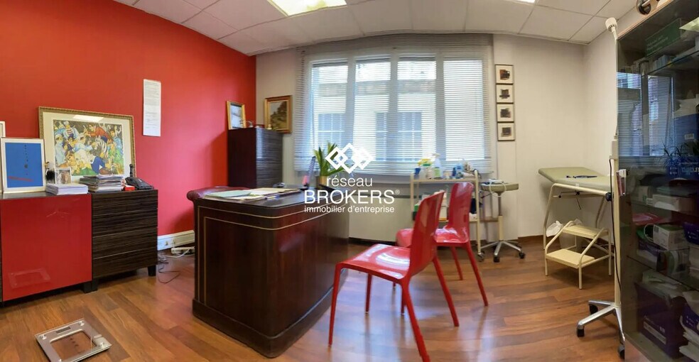 Bureau dans Grenoble à vendre - Photo de l’immeuble – Image 1 sur 11