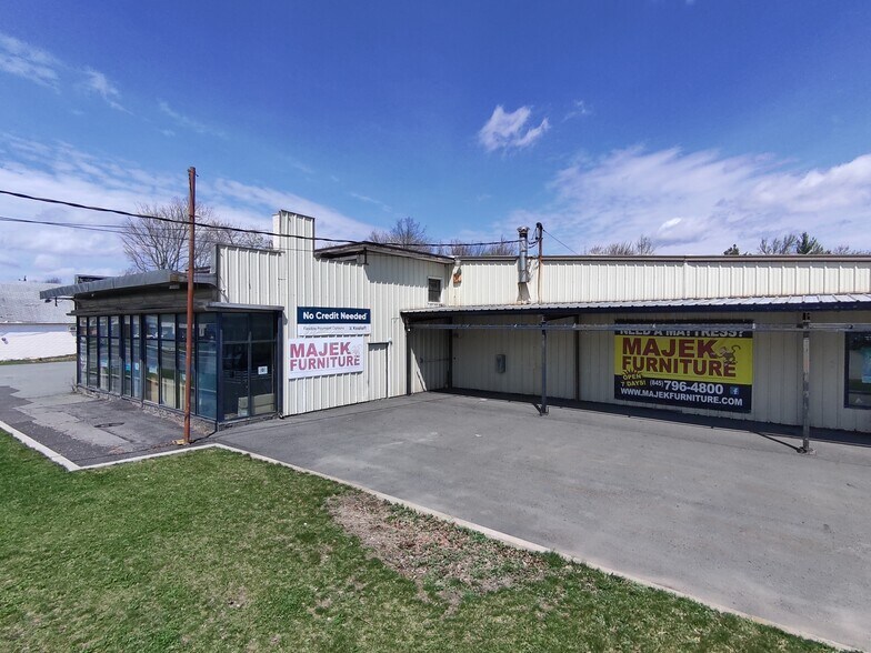 314 E Broadway, Monticello, NY à vendre - Photo de l’immeuble – Image 2 sur 50