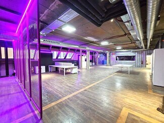 Plus de détails pour Bureau/Local commercial à louer