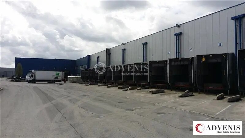 Industriel/Logistique dans Lauwin-Planque à louer - Photo de l’immeuble – Image 2 sur 10