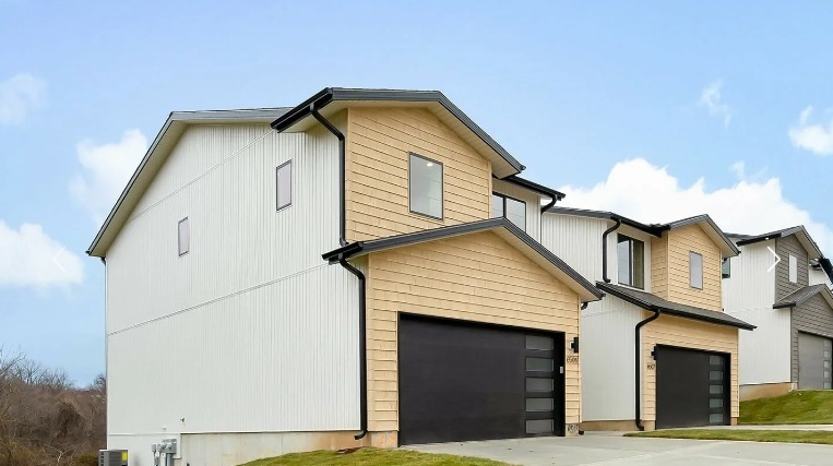 8200-8302 E 65th St, Raytown, MO à vendre - Photo de l’immeuble – Image 2 sur 11