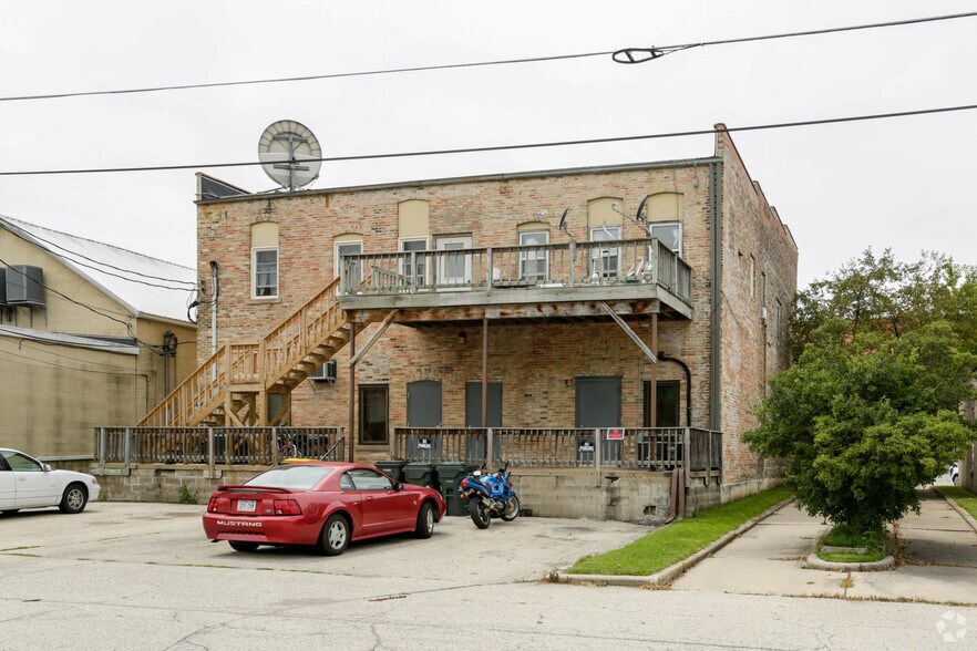 126-130 S Main St, Mayville, WI à louer - Photo de l’immeuble – Image 3 sur 3