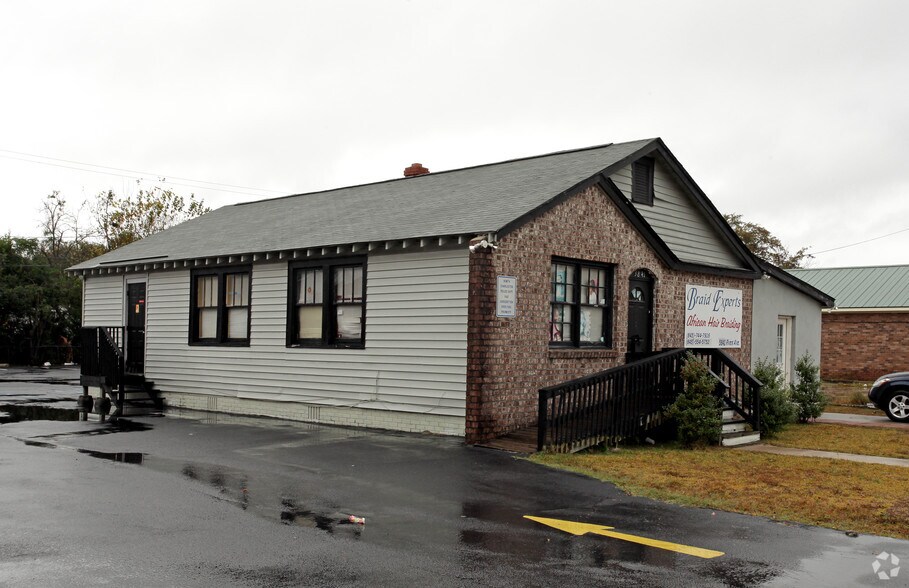 3841 Rivers Ave, North Charleston, SC à vendre - Photo principale – Image 1 sur 2