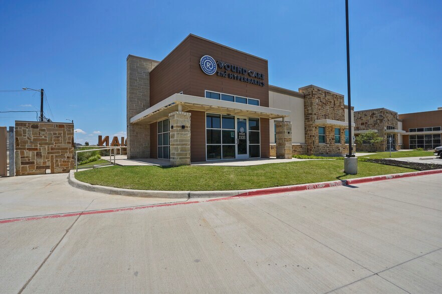 4150 N Collins St, Arlington, TX à vendre - Photo de l’immeuble – Image 2 sur 6