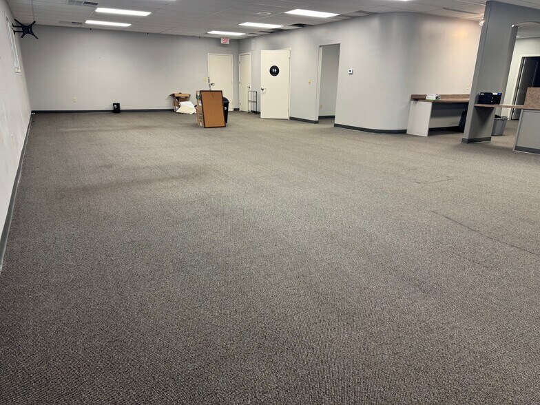 2309-2311 S Kansas Rd, Newton, KS à louer - Photo intérieure – Image 3 sur 10