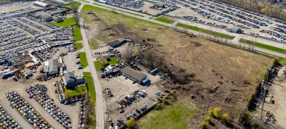 1825-1855 Gore Rd portefeuille de 2 biens à vendre sur LoopNet.fr - Aérien – Image 2 sur 4