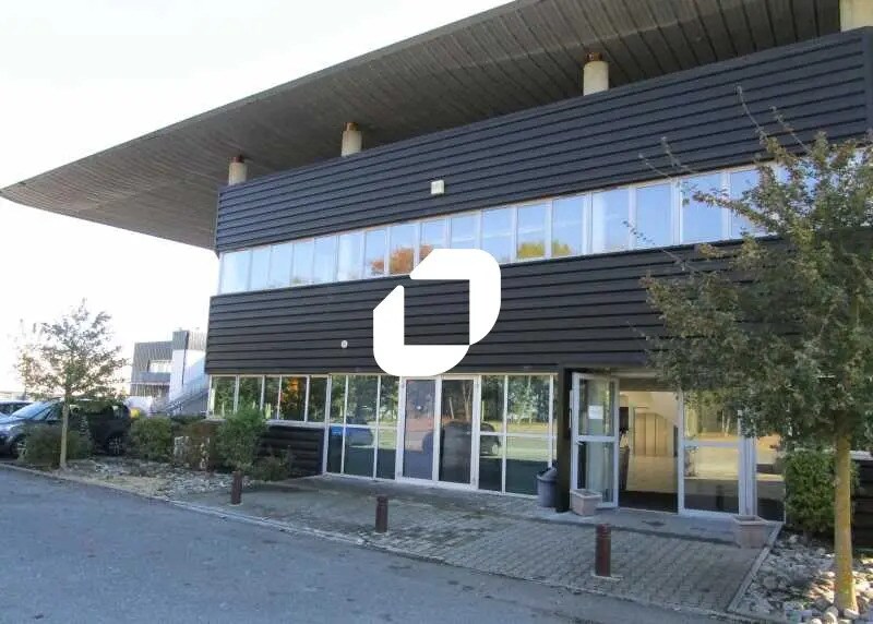 Bureau dans Mérignac à louer - Photo de l’immeuble – Image 1 sur 15
