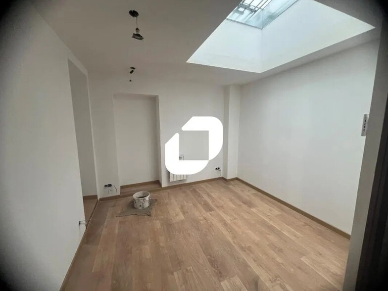 Bureau dans Denain à louer - Photo de l’immeuble – Image 3 sur 5