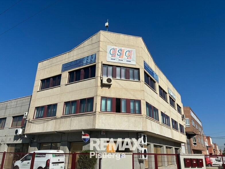 Calle Titanio, 38, Valladolid, Valladolid à louer - Photo de l’immeuble – Image 2 sur 51