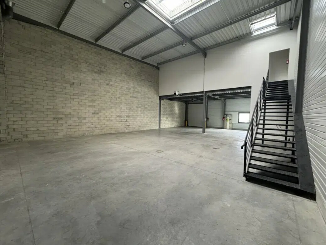 Local d’activités dans Aulnay-sous-Bois à louer Photo intérieure– Image 1 sur 8