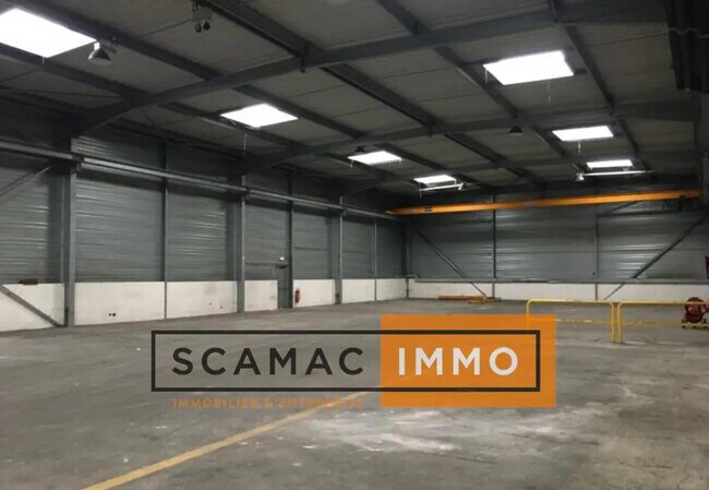 Plus de détails pour Bureau, Industriel/Logistique à louer