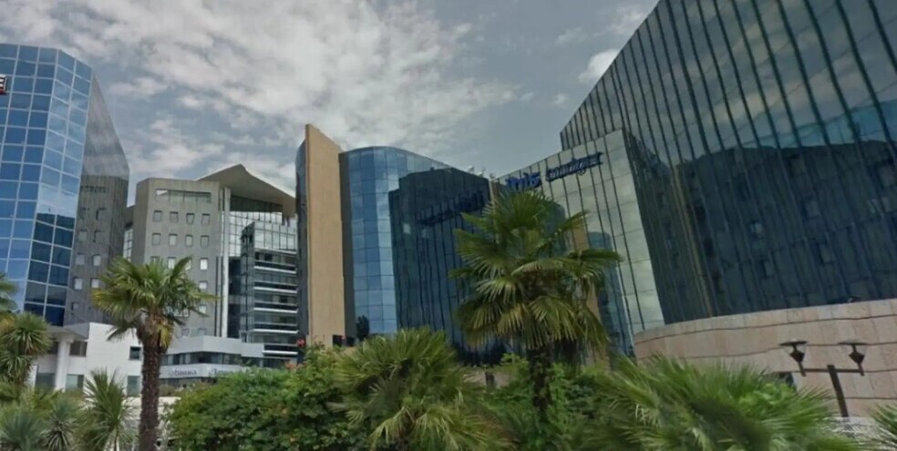 Bureau dans Nice à louer - Photo de l’immeuble – Image 3 sur 18