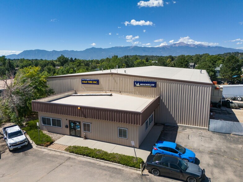 2150 Victor Pl, Colorado Springs, CO à louer - Photo de l’immeuble – Image 2 sur 8