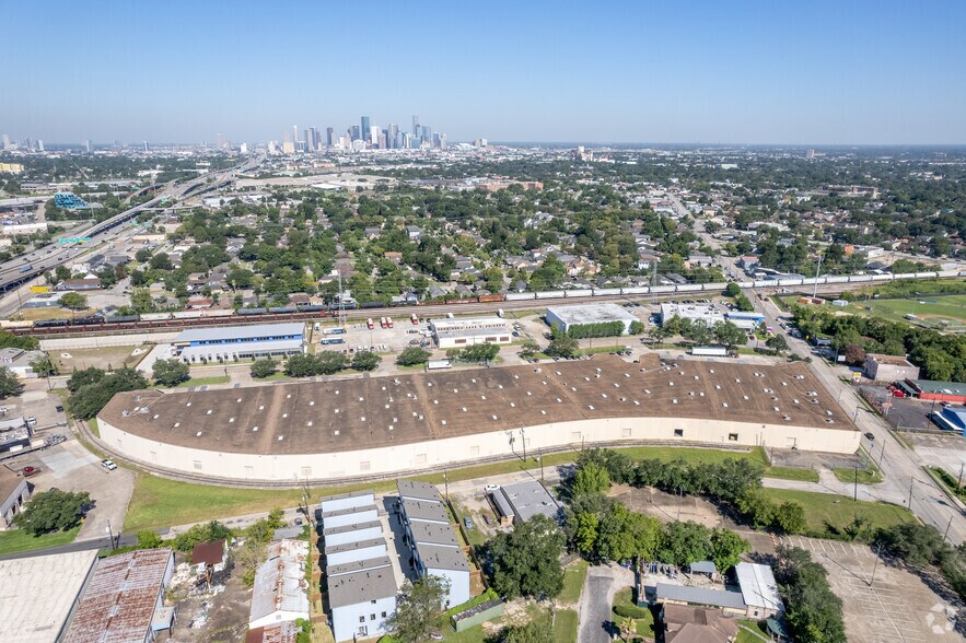 1979-1999 Tellepsen, Houston, TX à louer - Aérien – Image 2 sur 7