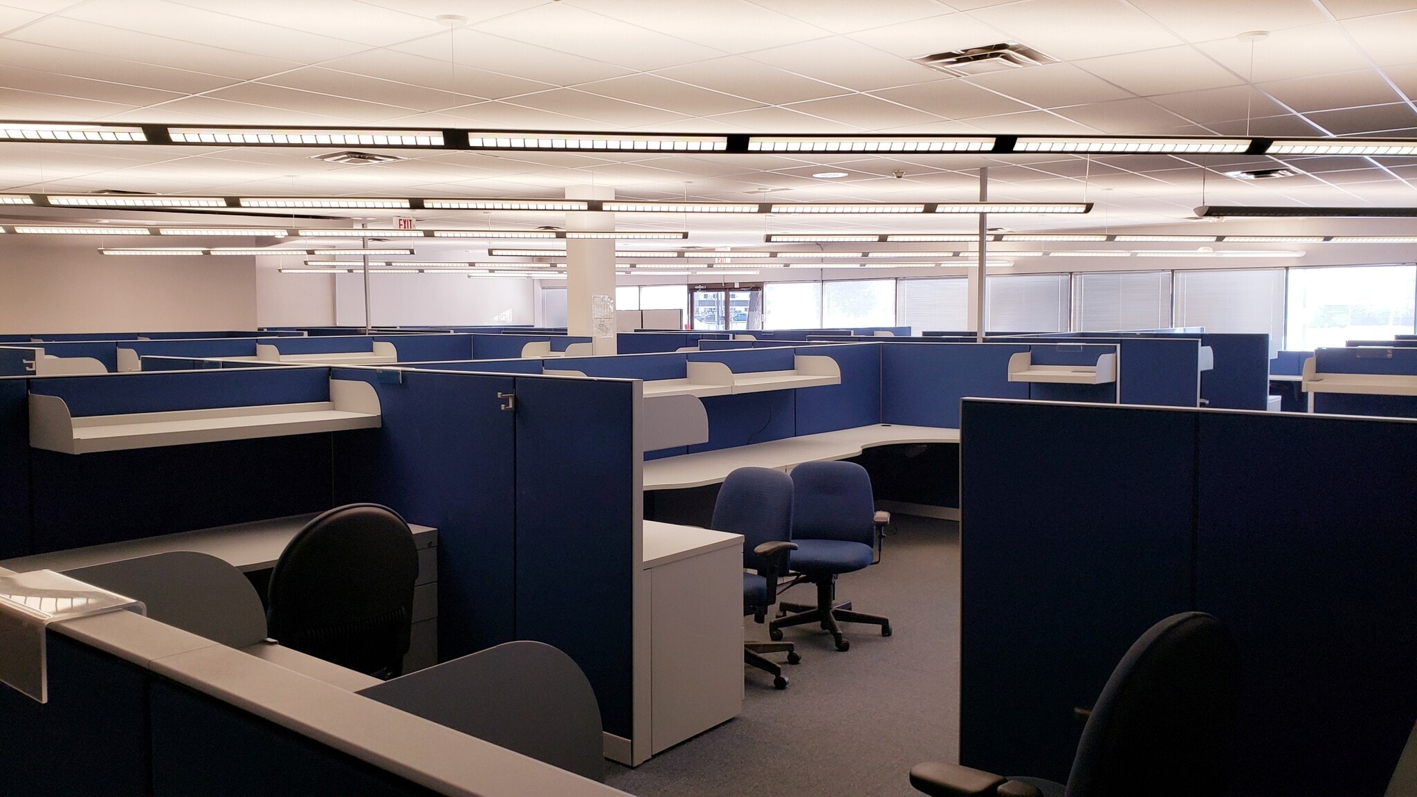 8170 50 St NW, Edmonton, AB à louer Photo intérieure– Image 1 sur 3