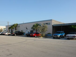 Plus de détails pour 2591-2595 NW 4th Ct, Fort Lauderdale, FL - Industriel/Logistique à louer