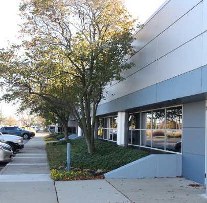 1935-1955 Techny Rd, Northbrook, IL à louer - Photo de l’immeuble – Image 2 sur 13