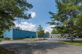 Plus de détails pour 815 Pleasant St, Lee, MA - Industriel/Logistique à vendre