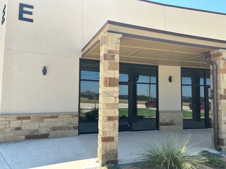 2419 Palermo Pky, Temple, TX à louer - Photo de l’immeuble – Image 2 sur 4