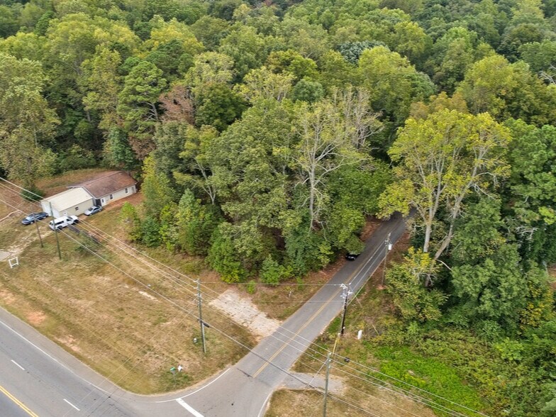5895 Cumming Hwy, Canton, GA à vendre - Aérien – Image 2 sur 11