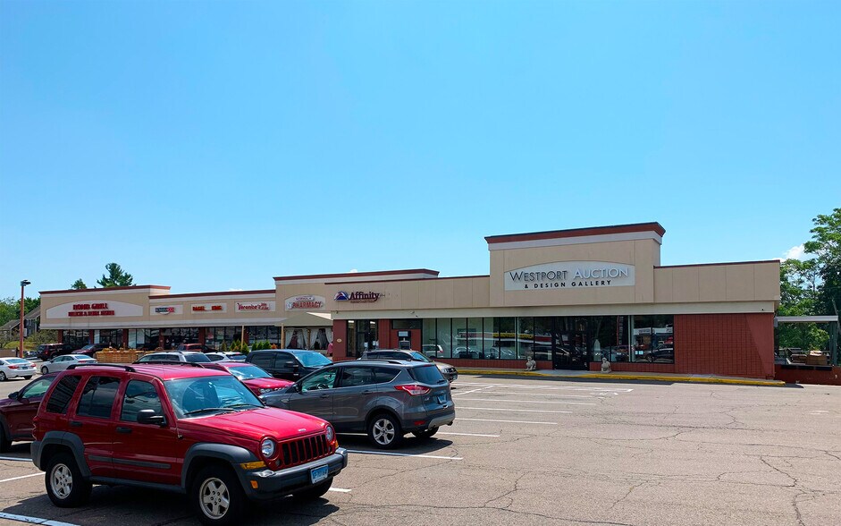 250 Westport Ave, Norwalk, CT à louer - Photo principale – Image 1 sur 7