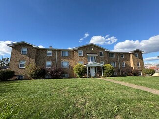 Plus de détails pour 1469 Valentine Cir NW, Canton, OH - Logement à vendre