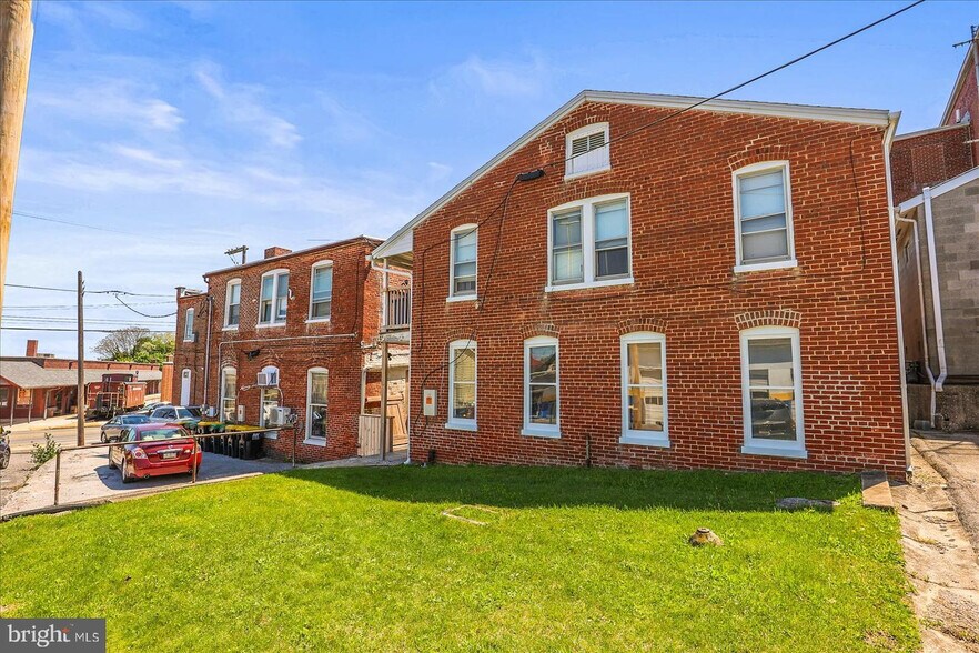 66 N Main St, Red Lion, PA à vendre - Photo de l’immeuble – Image 3 sur 3