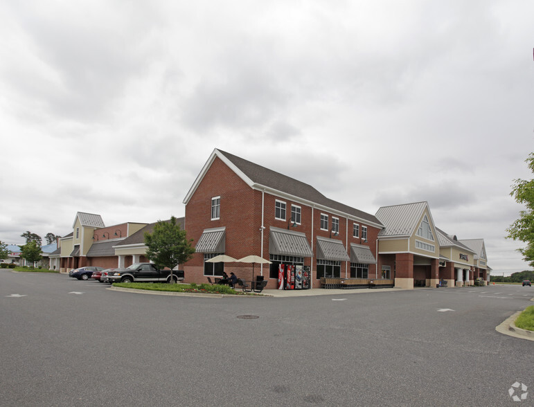 1915-1925 Main St, Chester, MD à louer - Photo de l’immeuble – Image 3 sur 7