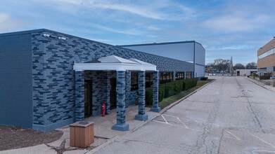 4800 W Mitchell St, Milwaukee, WI à louer Photo de l’immeuble– Image 2 sur 13