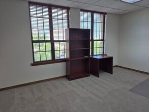 1625 Hendry St, Fort Myers, FL à louer Photo intérieure– Image 1 sur 14