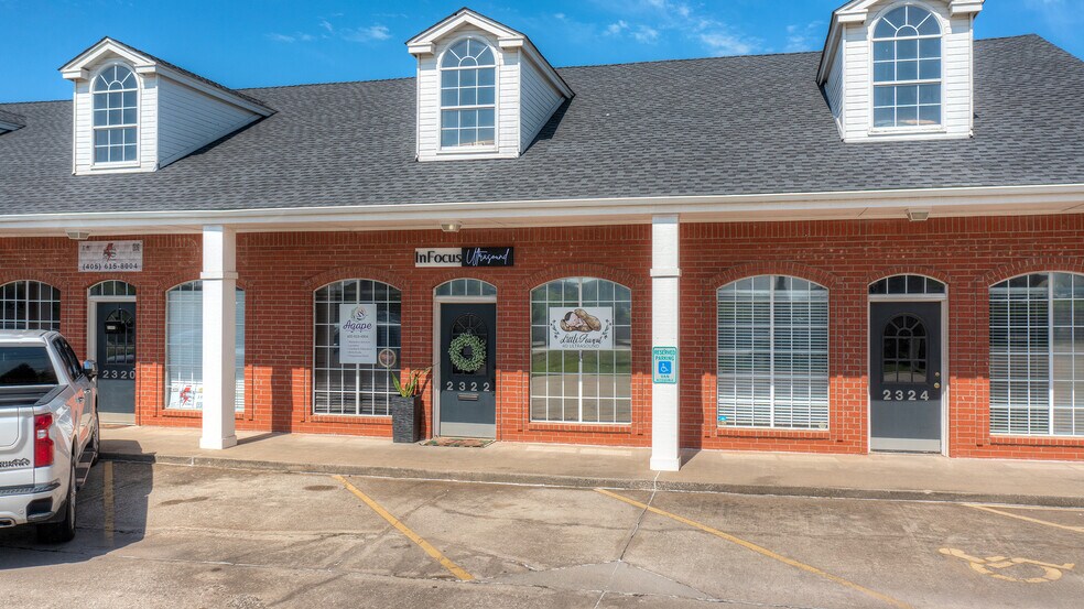 2322 N Interstate Dr, Norman, OK à vendre - Photo de l’immeuble – Image 1 sur 1