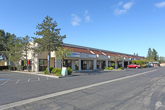Plus de détails pour 5665 N Blackstone Ave, Fresno, CA - Local commercial à louer
