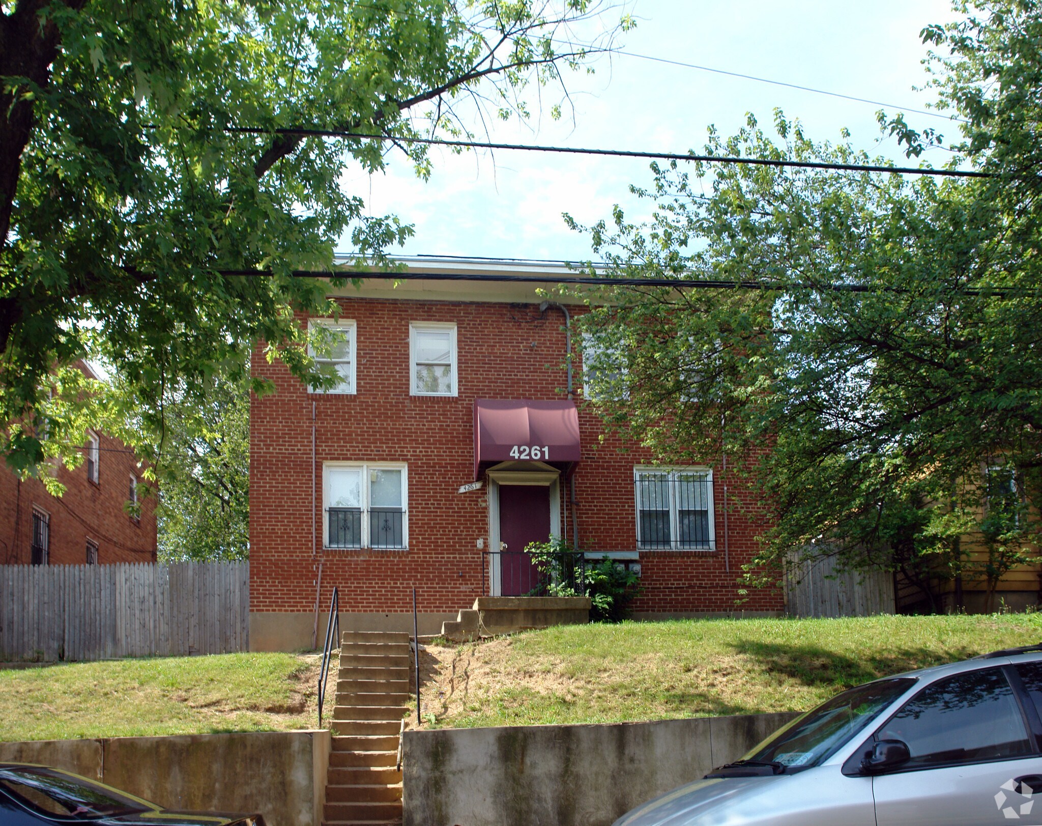 4261 Edson Pl NE, Washington, DC à vendre Photo principale– Image 1 sur 3