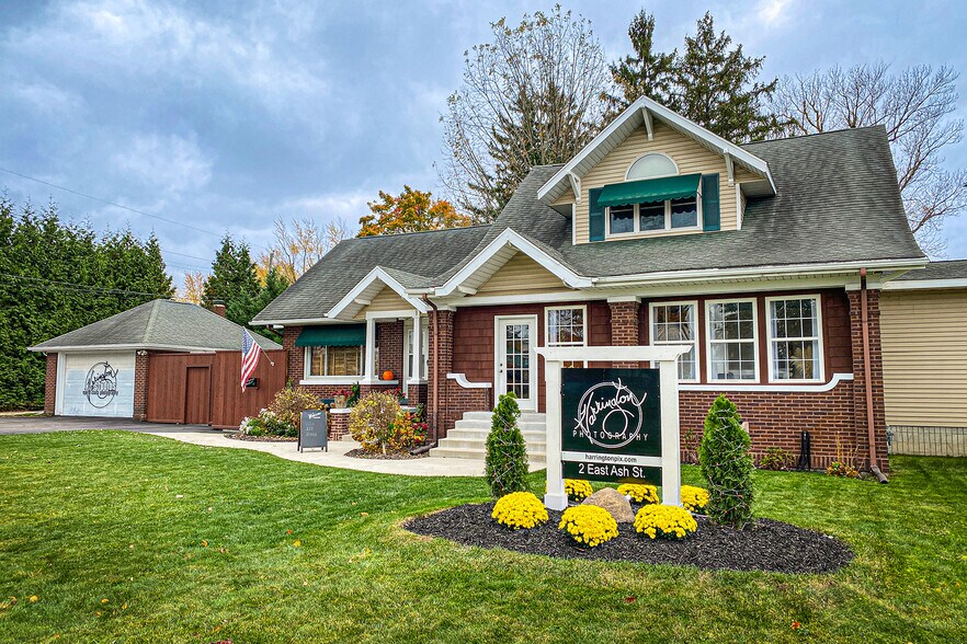 2 Ash St E, Three Oaks, MI à vendre - Photo de l’immeuble – Image 2 sur 32