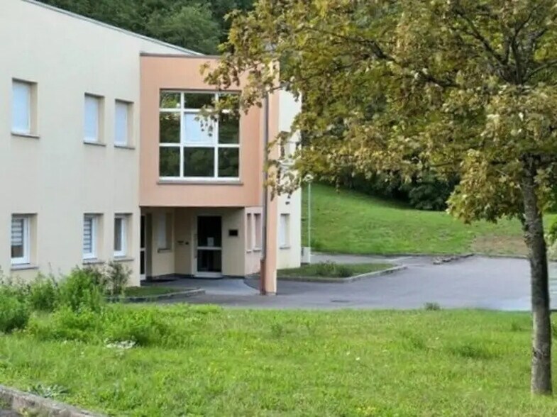 Local commercial dans Longwy à vendre - Photo de l’immeuble – Image 2 sur 9