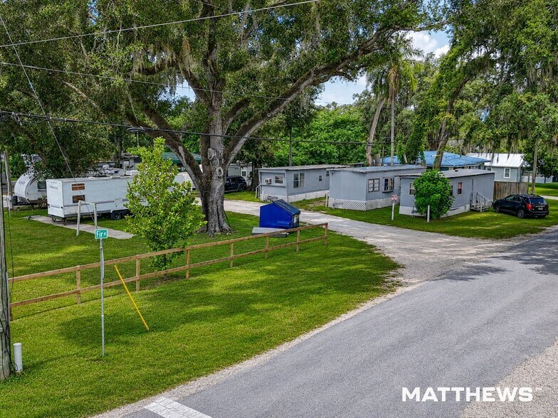4233 Gall Blvd, Zephyrhills, FL à vendre - Photo de l’immeuble – Image 2 sur 3