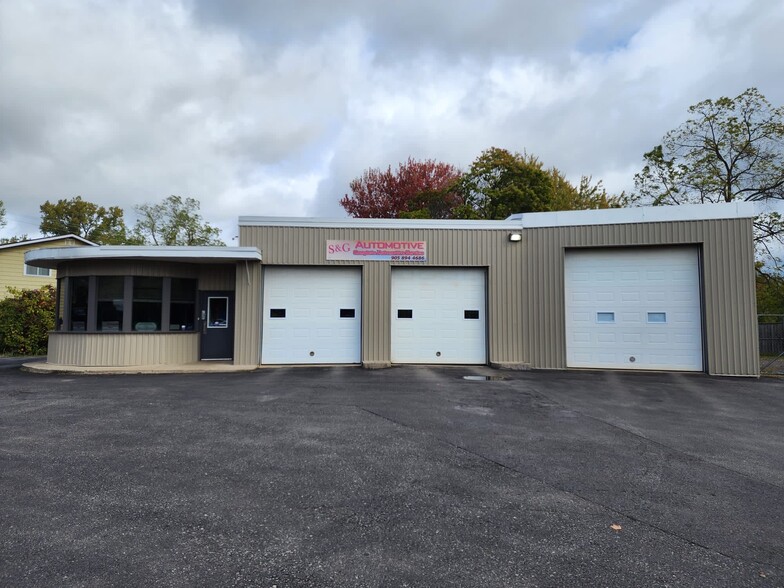 208 Ridge Rd, Fort Erie, ON à vendre - Photo de l’immeuble – Image 3 sur 19