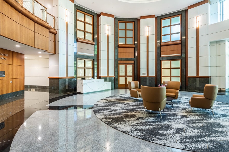 13560 Morris Rd, Alpharetta, GA à louer - Photo intérieure – Image 3 sur 15
