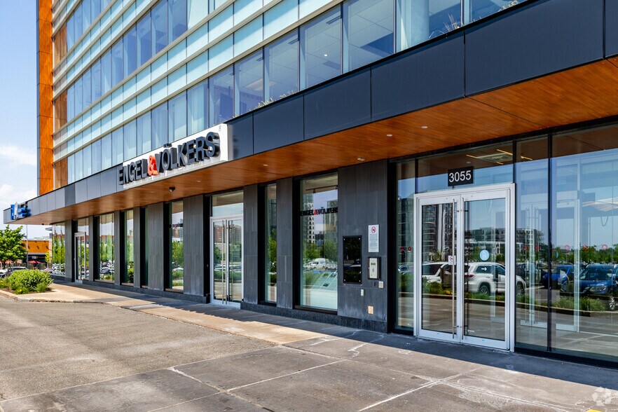 3055 Saint-Martin Boulevard West, Laval, QC à louer - Photo de l’immeuble – Image 2 sur 5