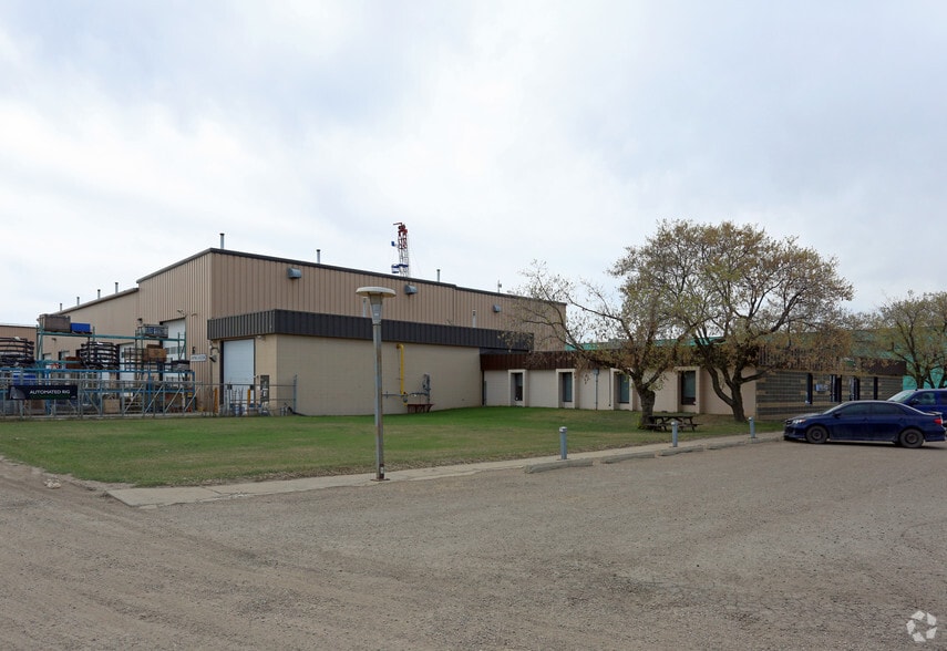 3201 84th Ave NW, Strathcona County, AB à louer - Photo principale – Image 1 sur 10