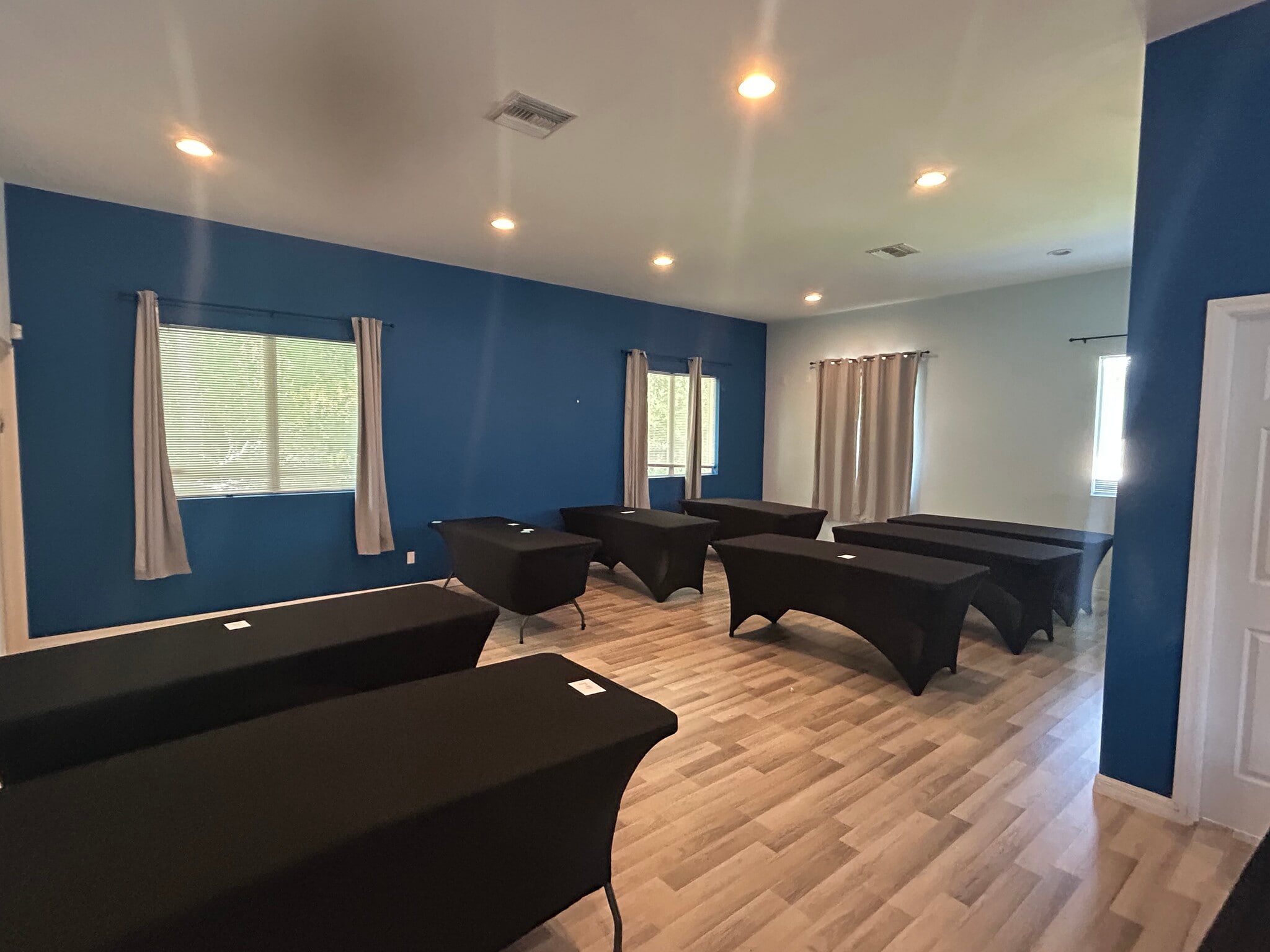 230 Pine Ave N, Oldsmar, FL à louer Photo intérieure– Image 1 sur 5